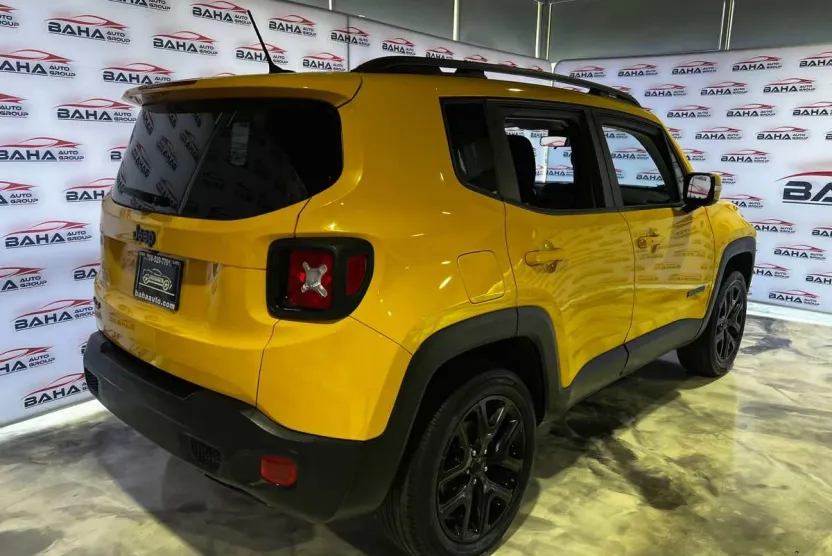 2017 Jeep Renegade Latitude North Edition photo 1