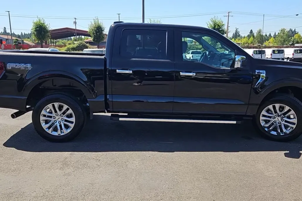 2024 Ford F-150 XLT photo 1