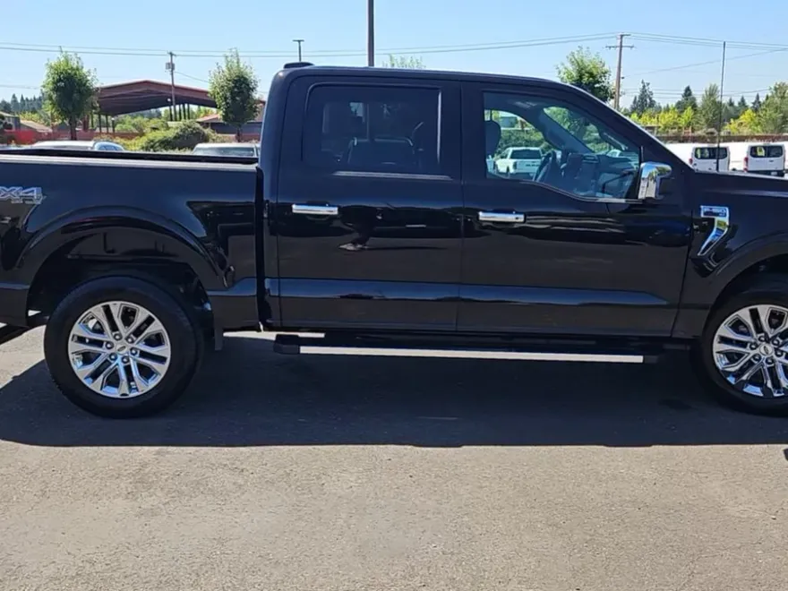 2024 Ford F-150 XLT photo 1