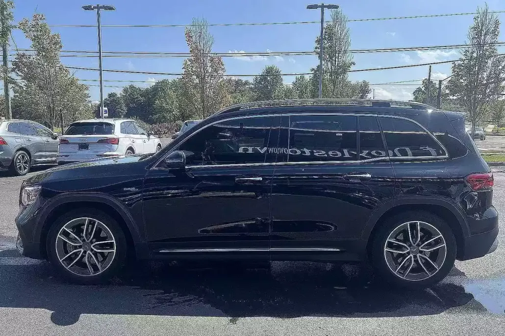 2022 Mercedes Benz GLB AMG 35 4MATIC photo 1