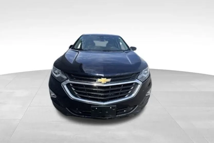 2020 Chevrolet Equinox LT photo 1