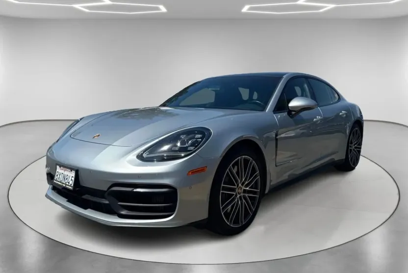 2021 Porsche Panamera 4 photo 1
