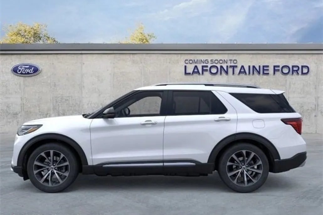 2025 Ford Explorer Platinum photo 1