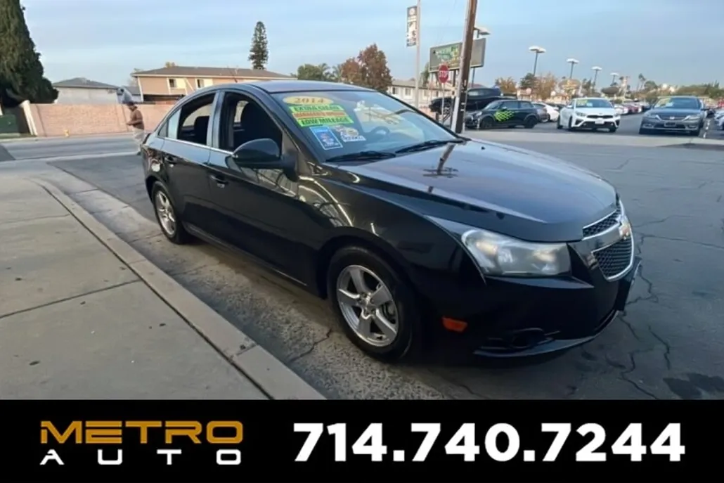 2014 Chevrolet Cruze photo 1