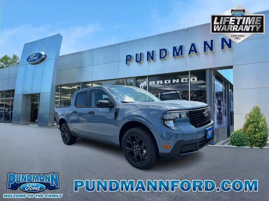 2025 Ford Maverick XLT photo 1