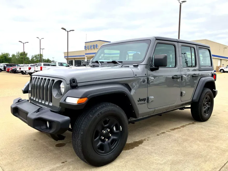 2022 Jeep Wrangler Unlimited Sport photo 1