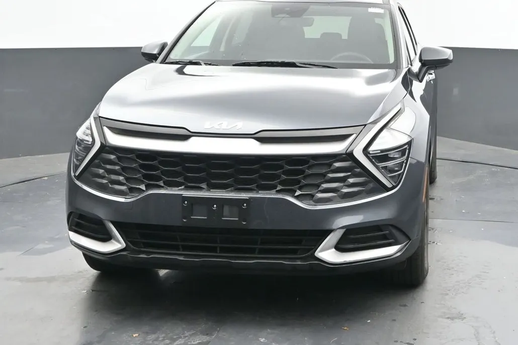 2024 Kia Sportage LX photo 1