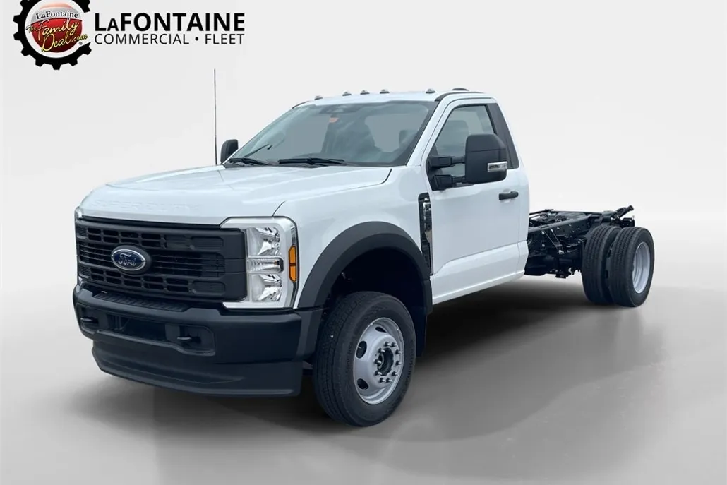 2024 Ford F-550 photo 1