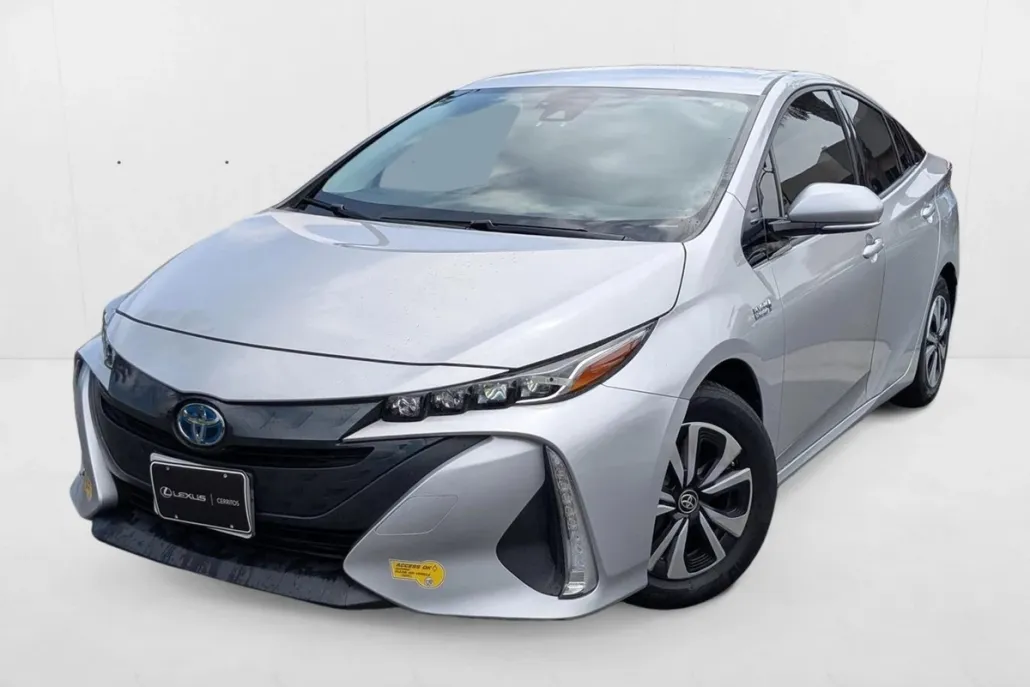 2019 Toyota Prius Prime Premium photo 1