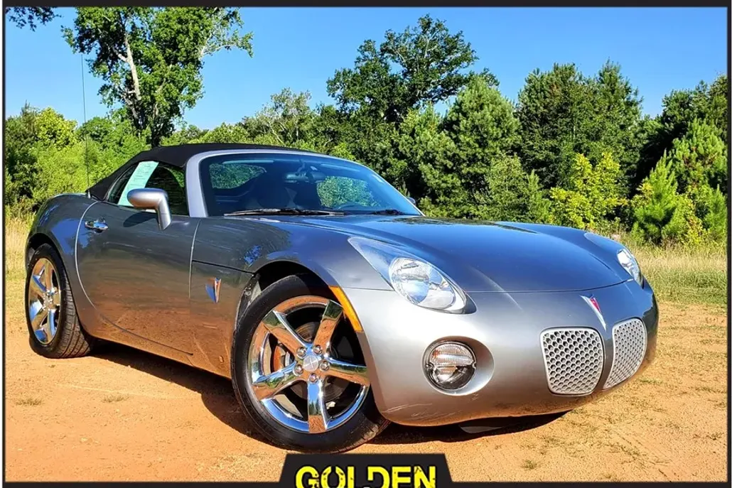 2006 Pontiac Solstice Convertible photo 1