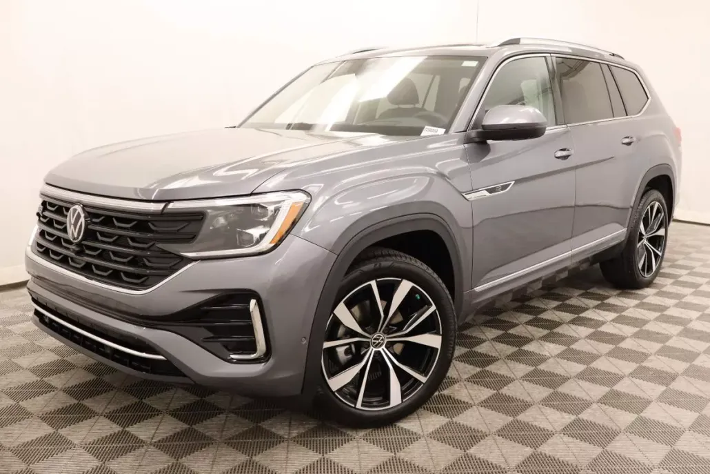 2025 Volkswagen Atlas SEL Premium R-Line photo 1