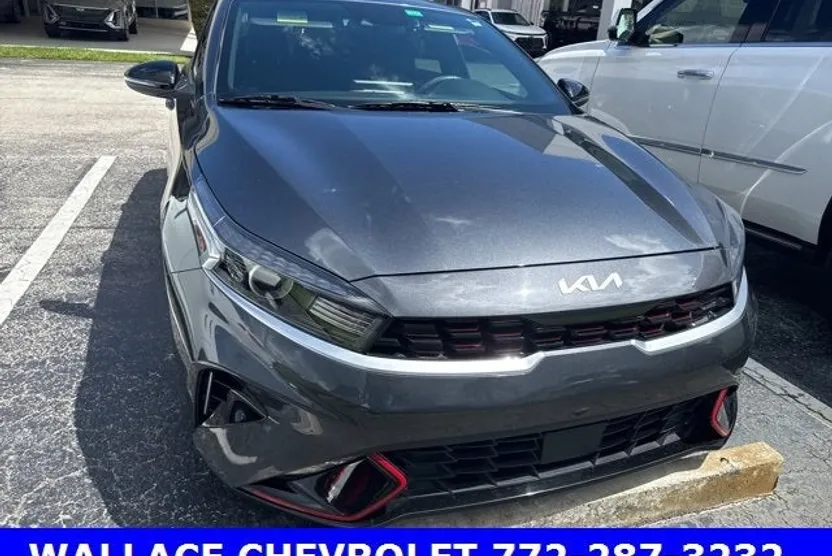 2024 Kia Forte GT-Line photo 1