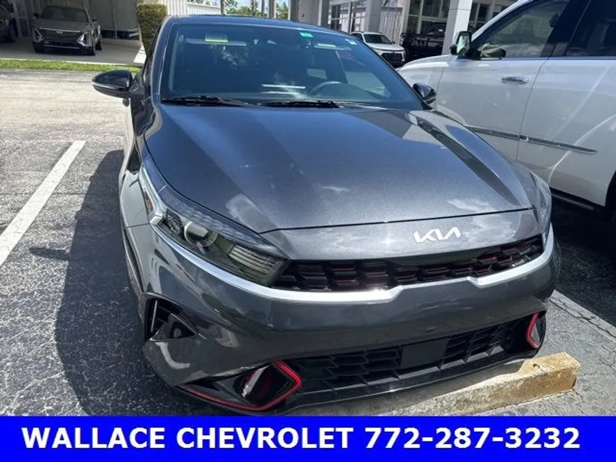 2024 Kia Forte GT-Line photo 1