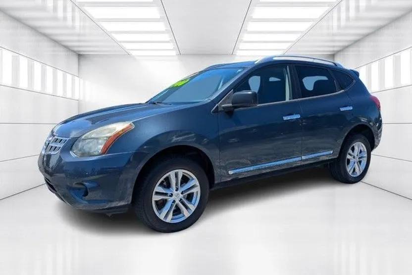 2015 Nissan Rogue Select S photo 1