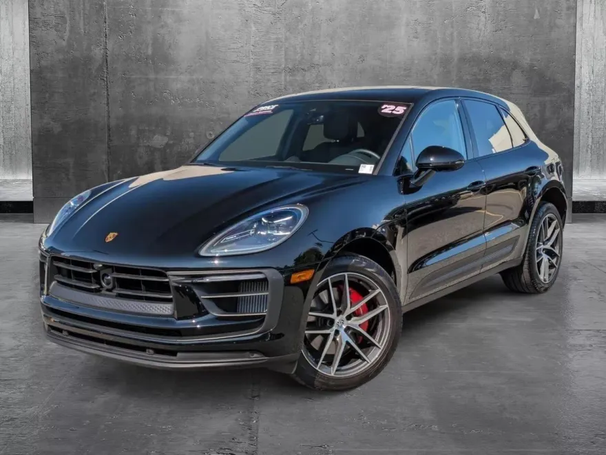 2025 Porsche Macan S photo 1