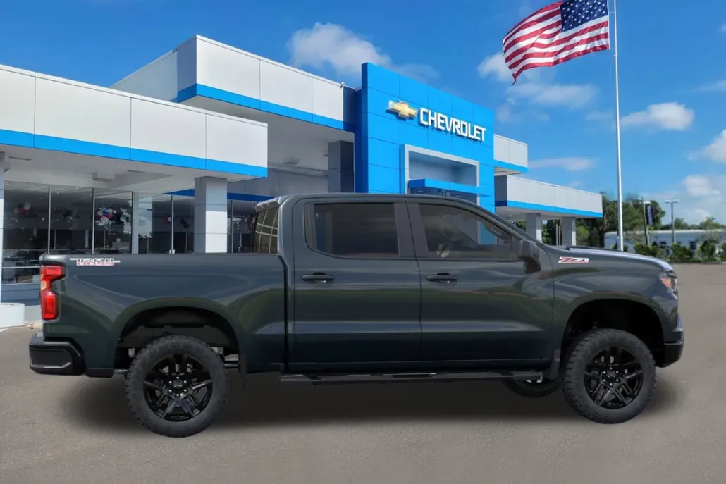 2026 Chevrolet Silverado 1500 Custom Trail Boss photo 1