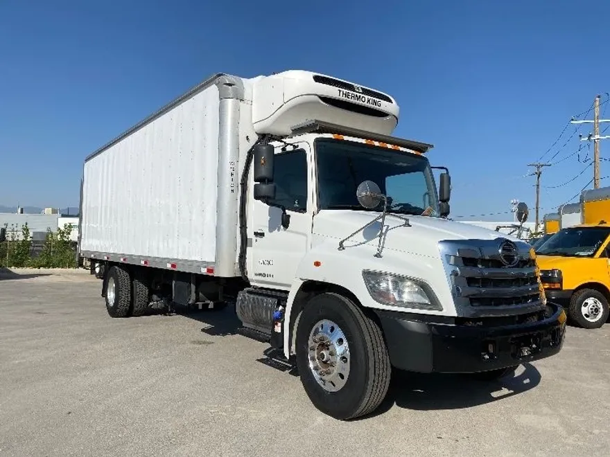 2018 Hino Conventional Type Truck photo 1