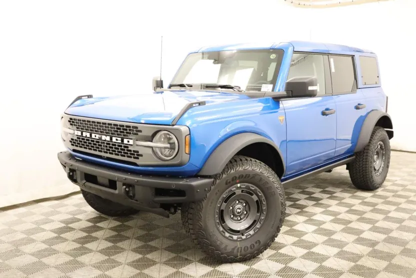 2025 Ford Bronco Badlands photo 1