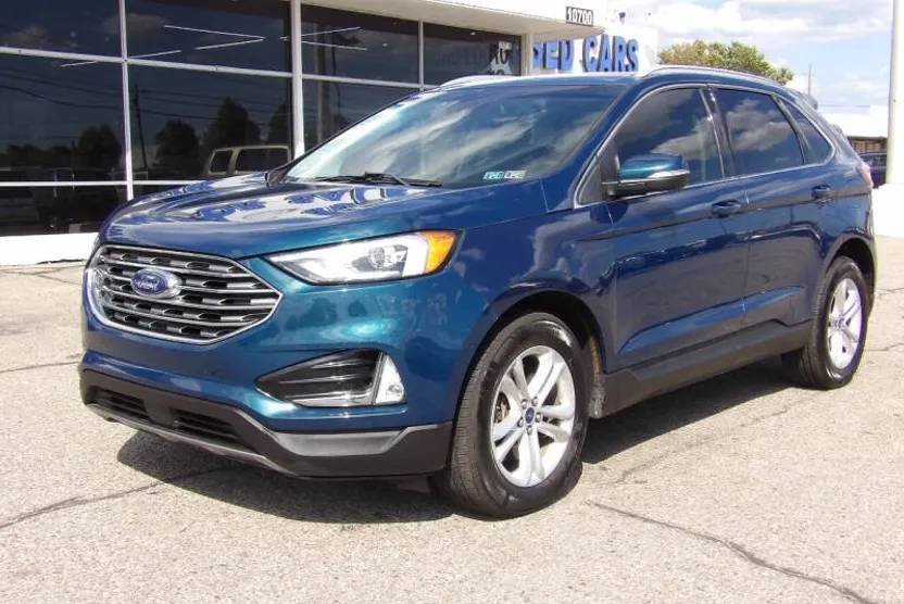 2020 Ford Edge SEL photo 1