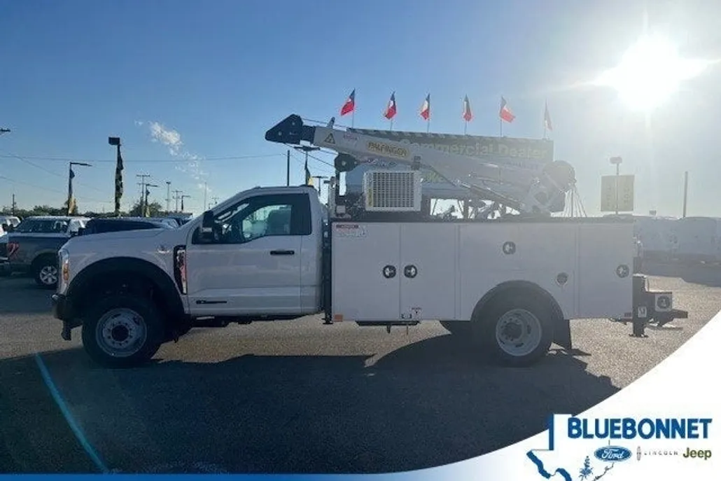 2024 Ford F-550 XL photo 1
