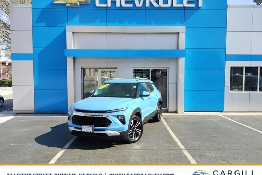 2024 Chevrolet Trailblazer LT photo 1