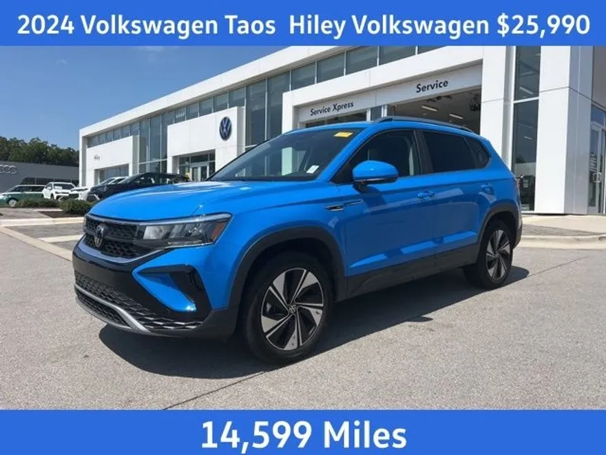 2024 Volkswagen Taos SE photo 1