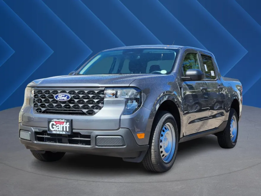 2025 Ford Maverick XL photo 1