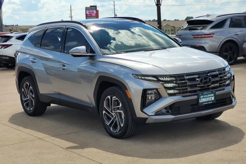 2025 Hyundai Tucson Hybrid Limited photo 1