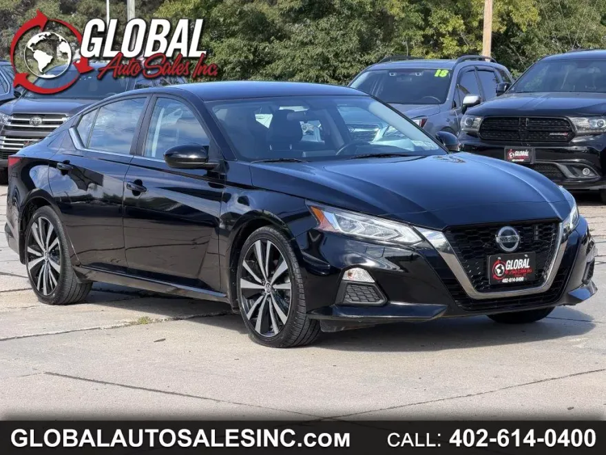 2019 Nissan Altima 2.5 SR photo 1
