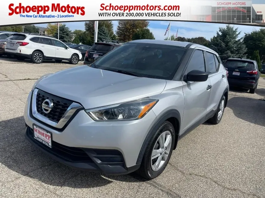 2020 Nissan Kicks S photo 1
