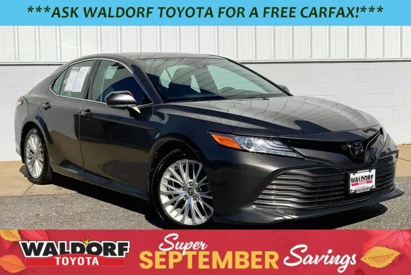 2020 Toyota Camry XLE photo 1