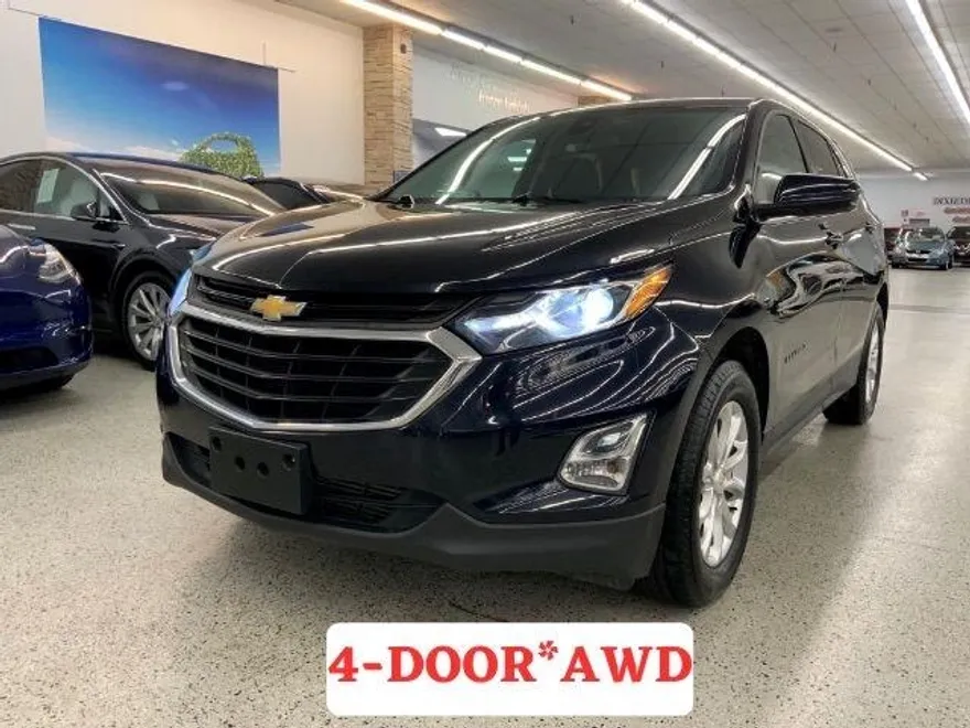 2020 Chevrolet Equinox LT photo 1