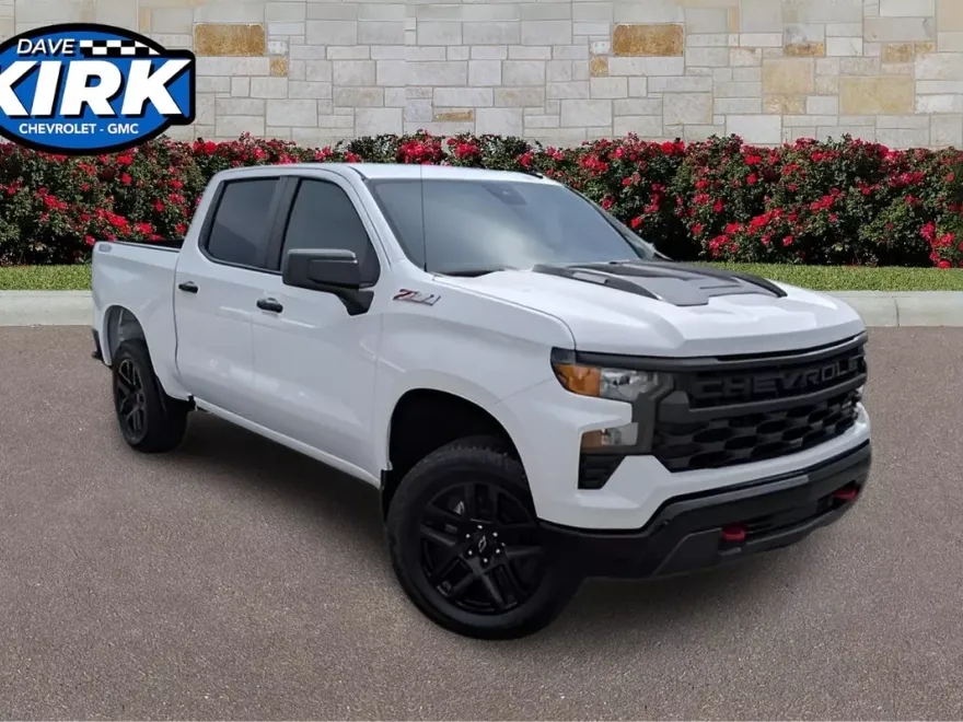 2025 Chevrolet Silverado 1500 Custom Trail Boss photo 1