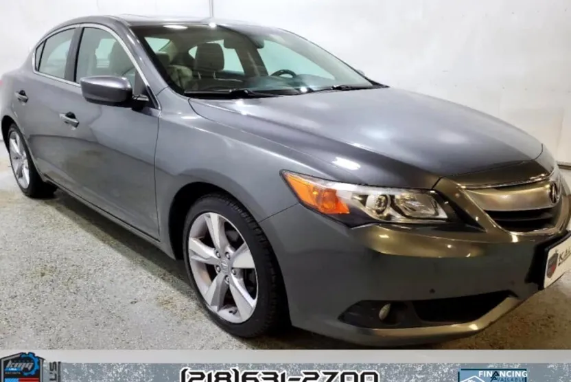 2013 Acura ILX 2.0L Premium photo 1