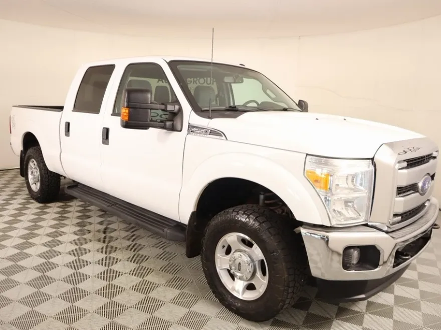 2016 Ford F-250 XLT photo 1
