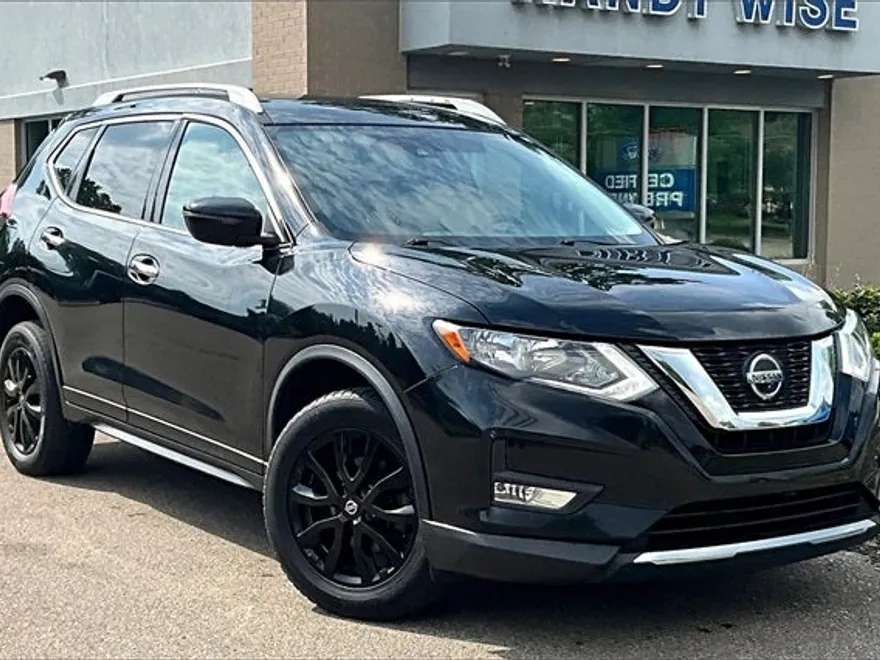 2019 Nissan Rogue SL photo 1
