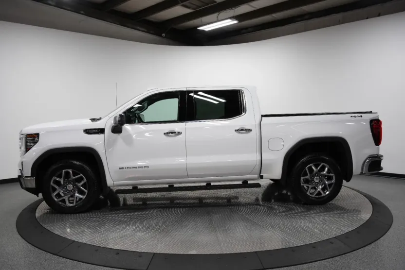 2023 Gmc Sierra 1500 SLT photo 1