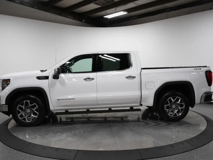 2023 Gmc Sierra 1500 SLT photo 1