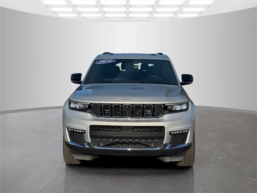 2024 Jeep Grand Cherokee Limited photo 1