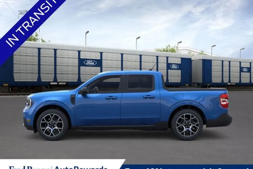 2025 Ford Maverick Lariat photo 1