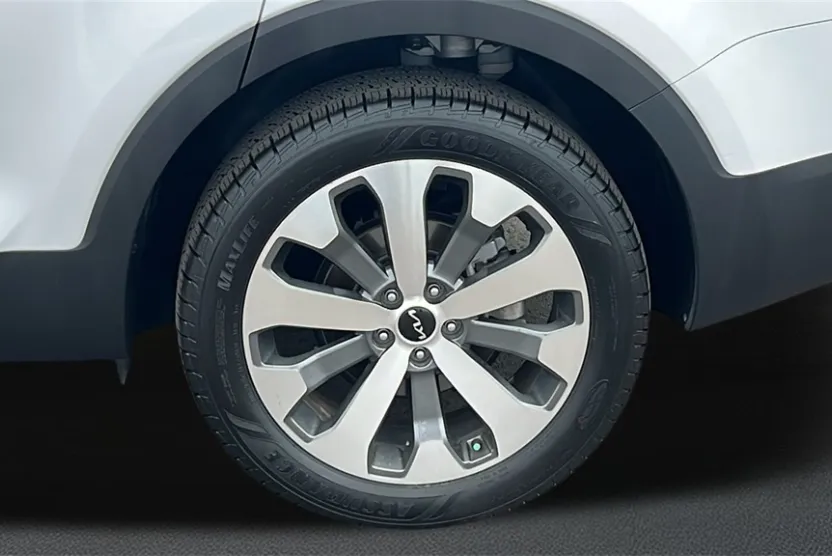 2022 Kia Telluride S photo 1