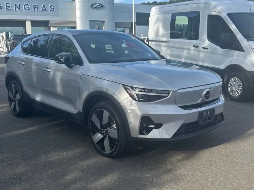 2023 Volvo C40 Recharge Ultimate photo 1