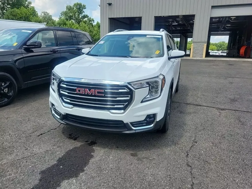 2024 Gmc Terrain SLT photo 1