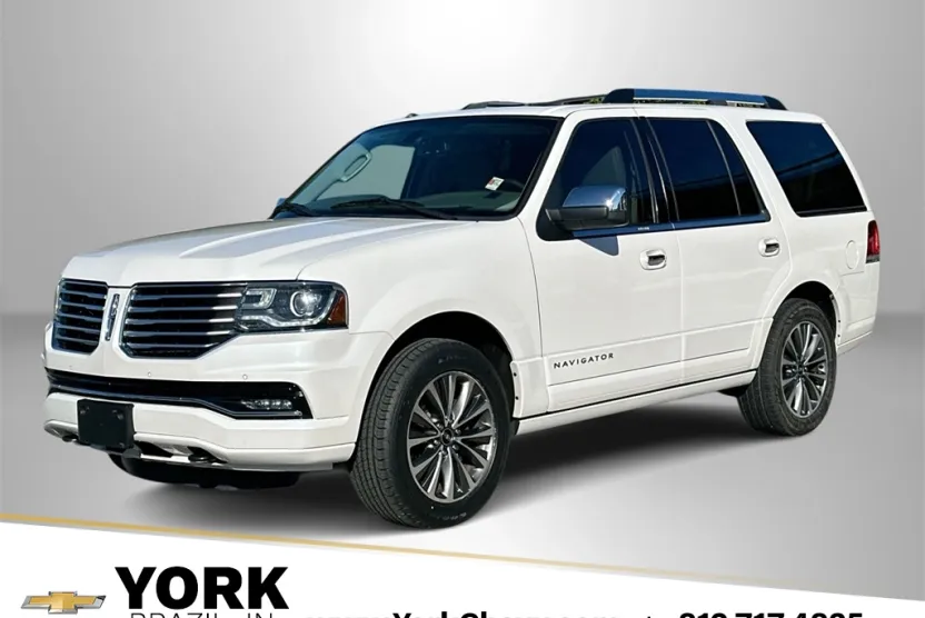 2015 Lincoln Navigator Base photo 1