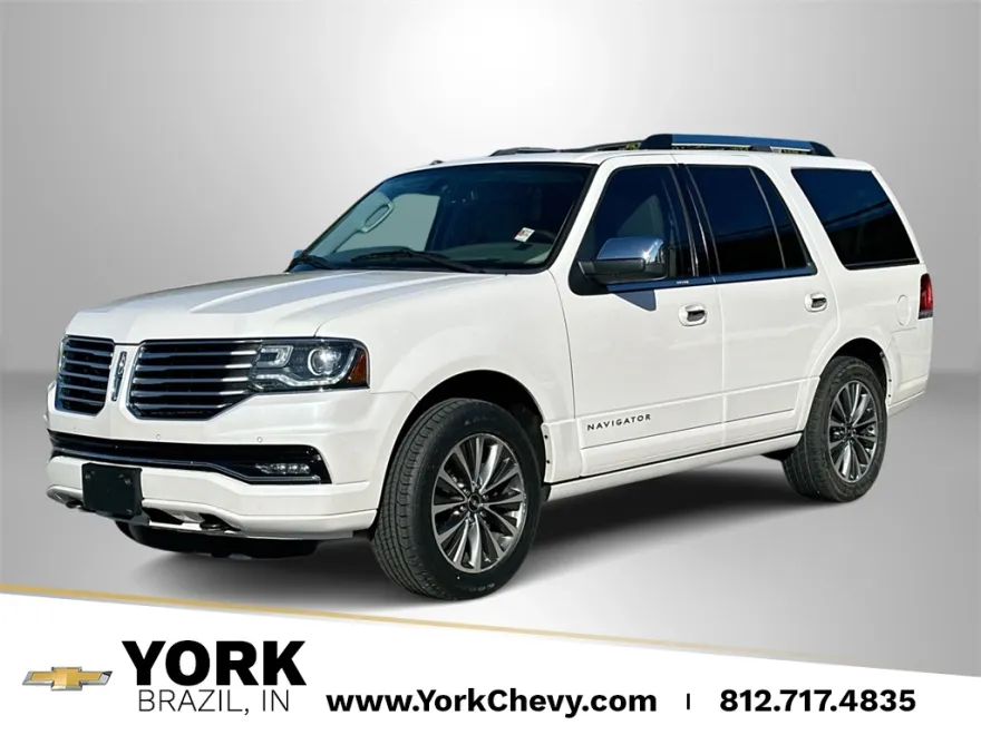 2015 Lincoln Navigator Base photo 1