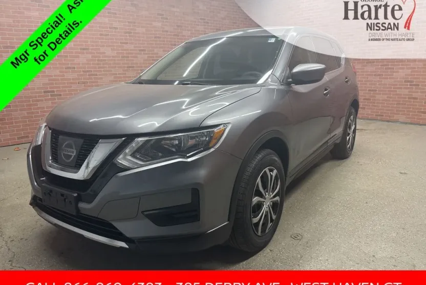 2017 Nissan Rogue S photo 1