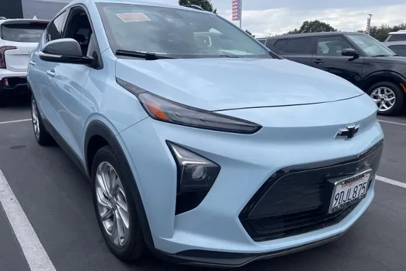 2022 Chevrolet Bolt EUV photo 1