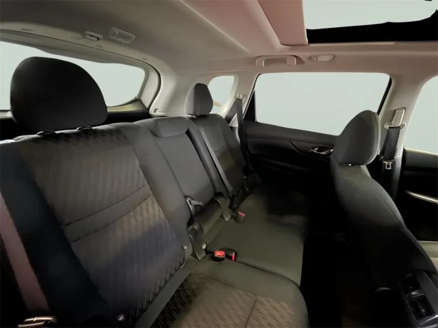 2020 Nissan Rogue SV AWD photo 1