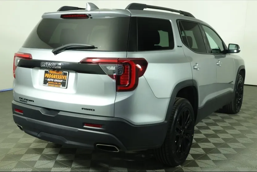 2023 Gmc Acadia SLE photo 1