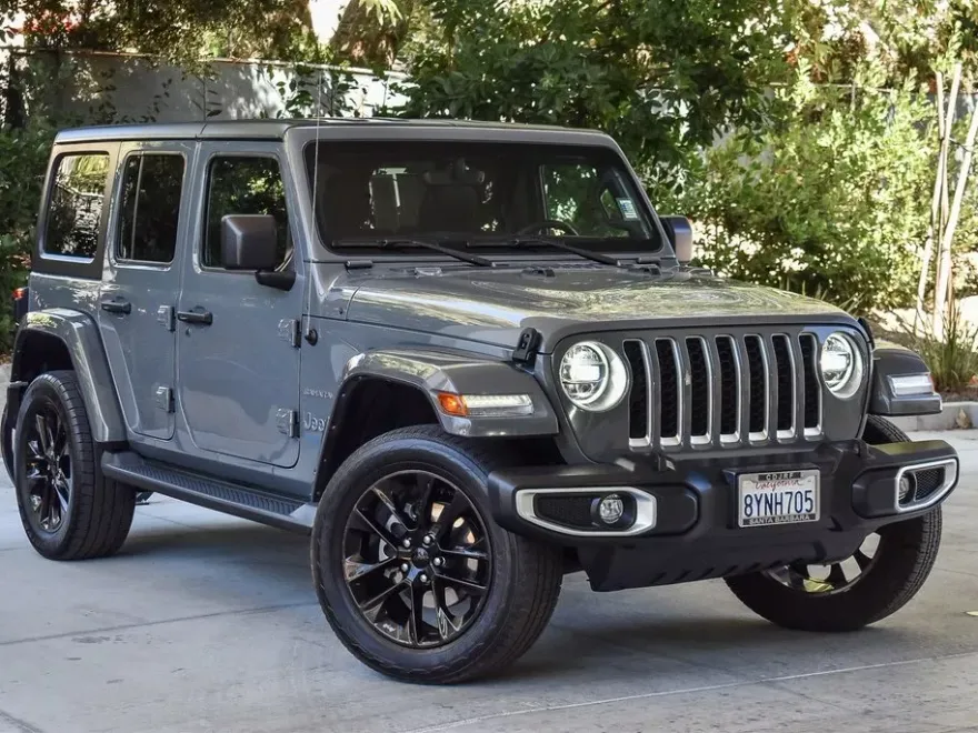 2021 Jeep Wrangler Unlimited Sahara 4xe photo 1
